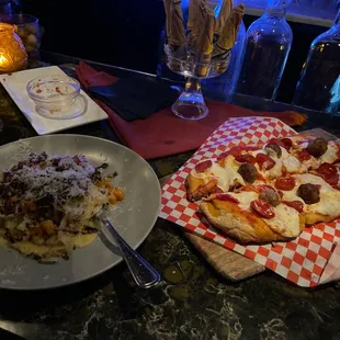 It's not carbonara and ital-American pinsa