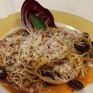 Spaghetti Puttanesca**