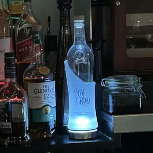 Full bar