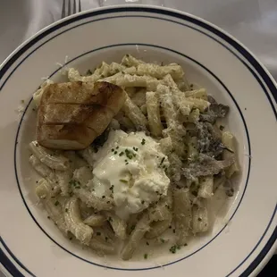 Mushroom Alfredo Rigatoni