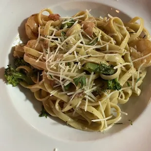 Shrimp fettuccine