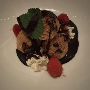 Profiteroli Al Cioccolato