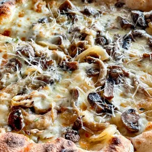 Wild Mushrooms &amp; Caramelized Onions |IG @restaurant_aholic