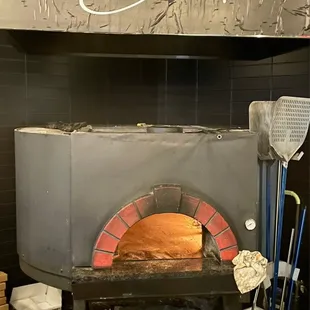 Wood-fired pizza oven!