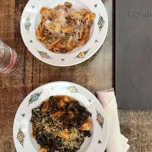 Rigatoni and squid ink pasta