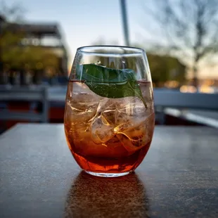 Apersol Crush. Meh. It&apos;s ok. I can&apos;t really taste any alcohol which could be a good thing??