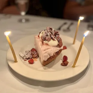 Harry's Berries Strawberry Gelato Pie