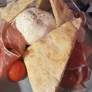 Focaccia Burrata e Prosciutto