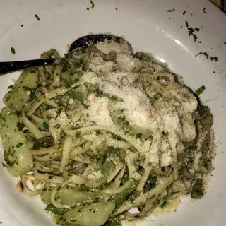 Linguine al Pesto