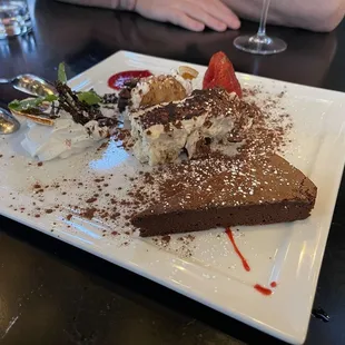 DESSERT FLIGHT