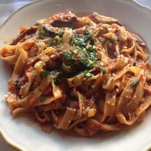 FETTUCCINE CON PORCINI E TARTUFI