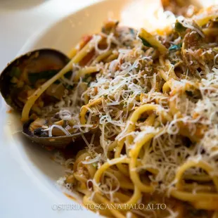 pasta dish, pasta, food