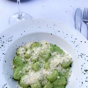 Gnocchi pesto