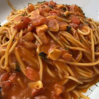 Spaghetti Al Filetto di Pomodoro