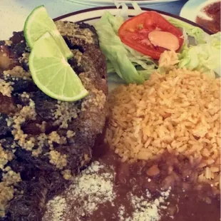 I ordered the fried fish with garlic all I can say is I'm addicted now lol so good!!!!