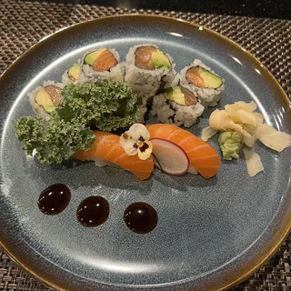 Salmon Avocado Roll