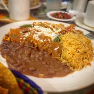 Chilaquiles Rojos -- DECENT. Last time I had them they were PHENOMENAL :/