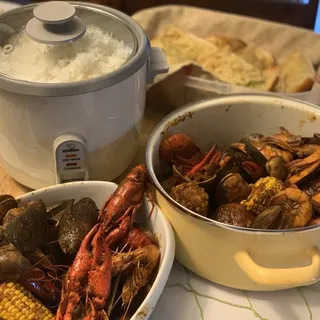 Seafood Combo B Snow Crab