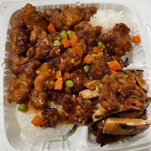 Chicken &amp; General Tso&apos;s Chicken