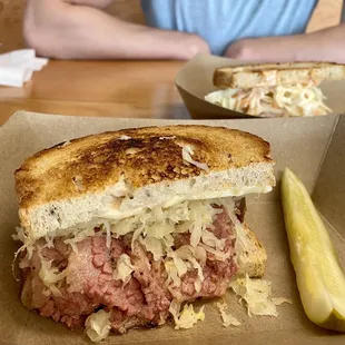 1/2 Reuben