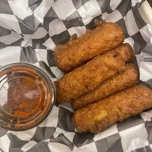 Mozzarella Mozarella Sticks 6pc