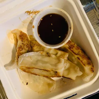6 Piece Gyoza