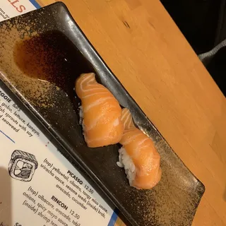 2 Piece Salmon Nigiri