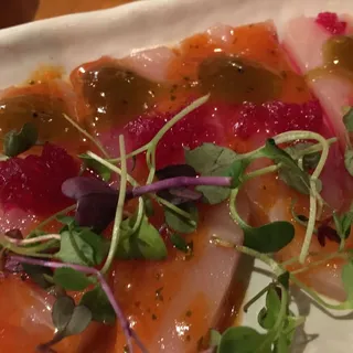 7 Piece Yellowtail Tiradito