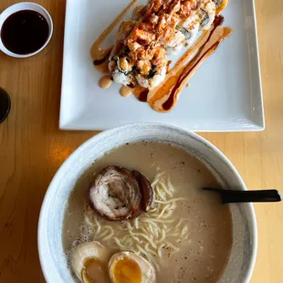 Louisiana roll and Ramen-Tonkotsu