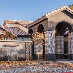 Ottavo Exterior Leasing office