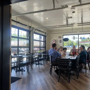 The back dining room.,,