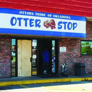 the entrance to otter stop