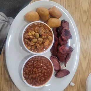 smoked sausage plate, Brunswick Stew, baked beans, hushpuppies