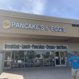 The front of the restaurant.