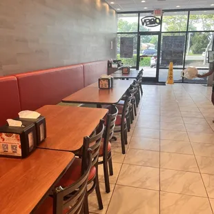 sushi and sashimi, interior