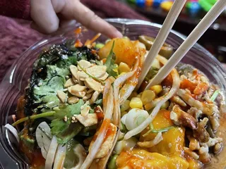 Molly Ramen•Poke•Tea