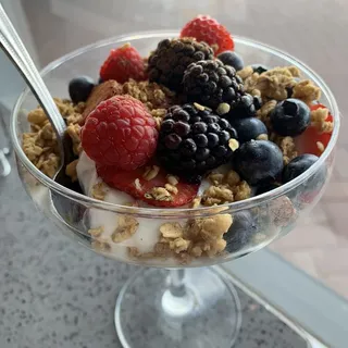 Very Berry Yogurt Parfait
