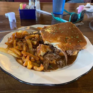 Hot roast beef sandwich