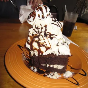 The awesome Gob sundae dessert!