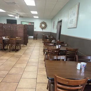 ramen and noodles, interior