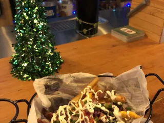 Between The Lakes Tap House