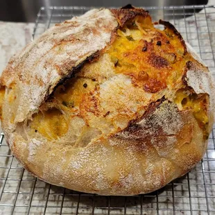 Jalapeno n Cheddar Sourdough Loaf 2