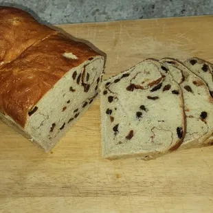 Cinnamon Raisin Loaf
