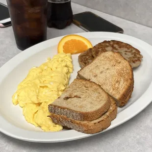 a plate of breakfast food