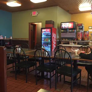 Fountain and bottle pop