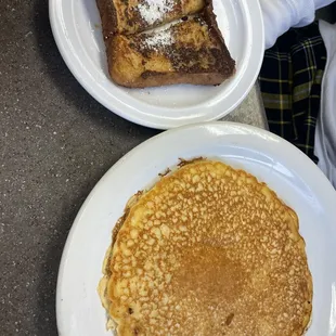 Pancake, fresh toast