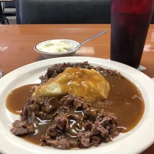 Hot roast beef sandwich. Comes with 2 slices of bread but I didn&apos;t want that.