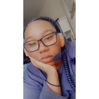 Niah C.