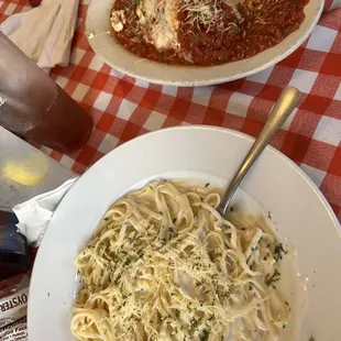 Fettuccine Alfredo &amp; lasagna