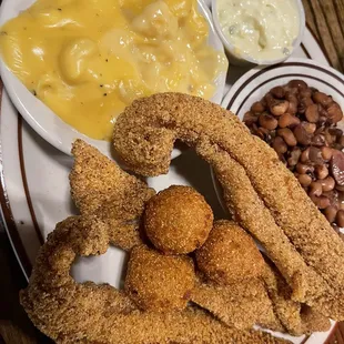 Catfish, macaroni &amp; cheese, black eyed peas